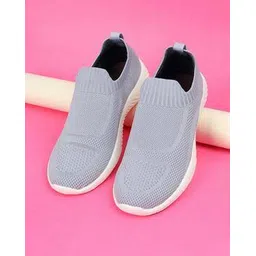 Women Knitted Slip-On Sports Shoes with Round Toes