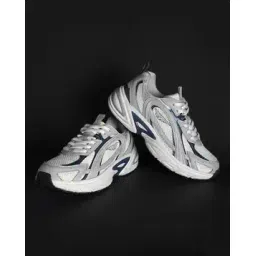 Women Low Casual Shoes