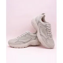 Women Low Casual Shoes