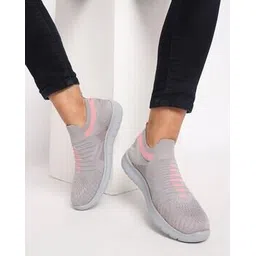 Women Low Slip-Ons Casual Shoes