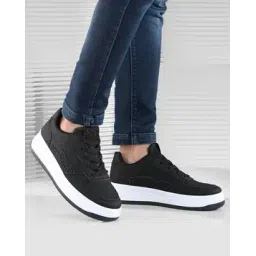 Women Low-Top Lace-Up Casual Shoes