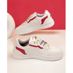 Women Low-Top Lace-Up Sneakers