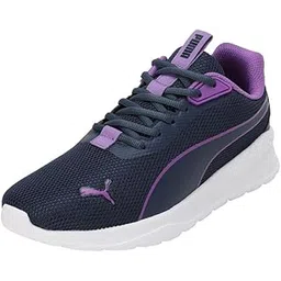 Women NovaRush Sneaker