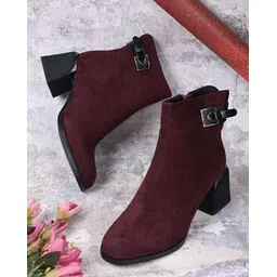 Women Round-Toe Ankle-Length Boots with Zip Closure