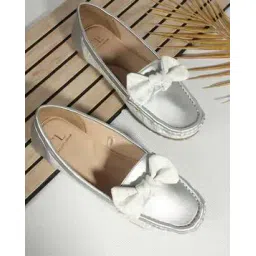 Women Round-Toe Casual Shoes with Bow Accent