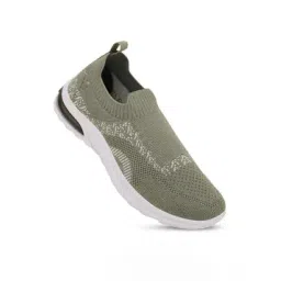 Women Slip-On Sports Shoes with Knitted upper