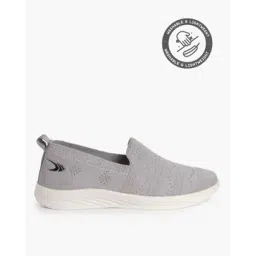 Women Slip-On Walking Shoes
