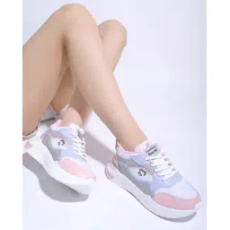 Women Sports Shoes with Lace Fastening