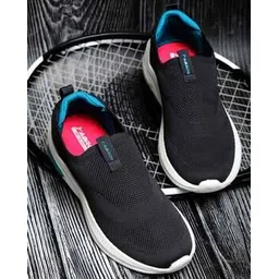 Women Sports Shoes with Mesh upper