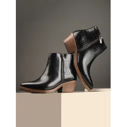 Women Textured High Top Boots With Zip Boots For Women