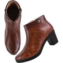 Women's Mystic Trail Shor Classic Design I Western Wears I Stylish Short I Block Heel Casual Boot