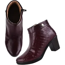 Women's Mystic Trail Shor Classic Design I Western Wears I Stylish Short I Block Heel Casual Boot