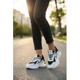 Women's Trendy Latest Lace Up High Quality Running Sports Shoes Canvas Shoes For Women