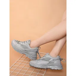 Women's/Ladies/Female/Girls Trendy Fashionable Lightweight Comfortable Partywear Training & Gym Shoes For Women