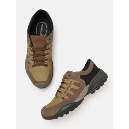 Woodland Men Colourblocked Moisture Absorbent Nubuck Sneakers