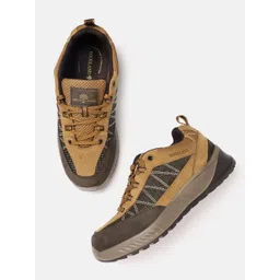 Woodland Men Leather Sneakers