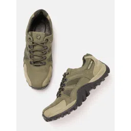Woodland Men Leather Sneakers