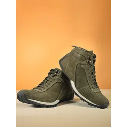 Woodland Men Nubuck Sneakers