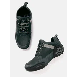 Woodland Men Olive Green Colourblocked Leather Sneakers