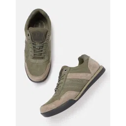 Woodland Men Textured Leather Sneakers
