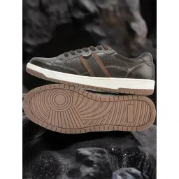 Woodland Men's Brown Casual Sneakers