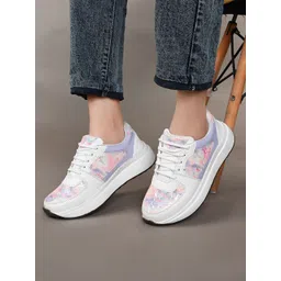 XE Looks Women Colourblocked Lightweight Memory Foam Sneakers