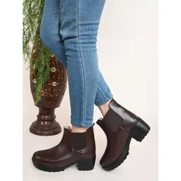 XE Looks Women Mid-Top Block Heel Chelsea Boots