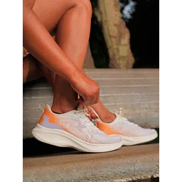 Xtep Women Textile Running Shoes