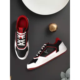 yoho Men Colourblocked Lightweight Memory Foam Basics Sneakers