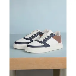 yoho Men Colourblocked Memory Foam Insole Lightweight Sneakers