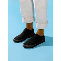 YOHO Men Slip-On Sneakers