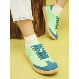 yoho Women Quoi Colourblocked Sneakers