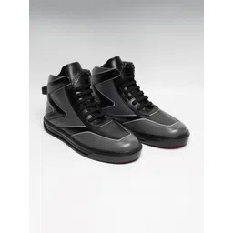 ZEESH Men Colourblocked Leather Fashion