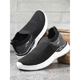 ZENG Men Black Sports Shoes