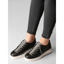 ZORI WORLD Women Embellished Comfort Insole Contrast Sole Lace-Ups Sneakers